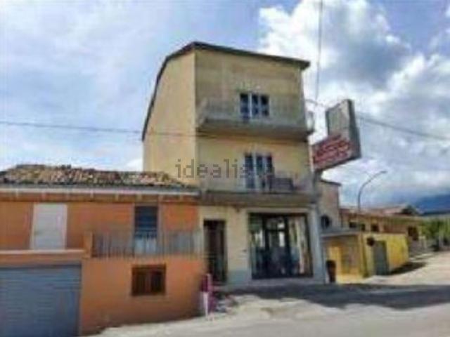 Appartamento in vendita di 213 m² in Località San Bartolomeo, 77