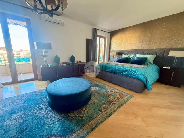 Appartamento in vendita di 214 m² in Via Giordano Bruno, 31
