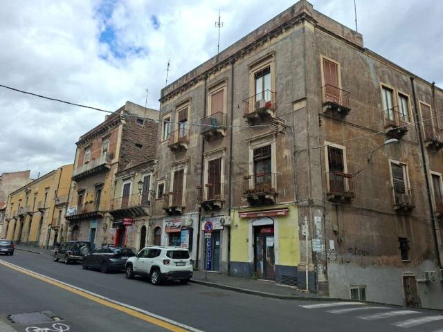 Appartamento in vendita di 214 m² in Via Etnea