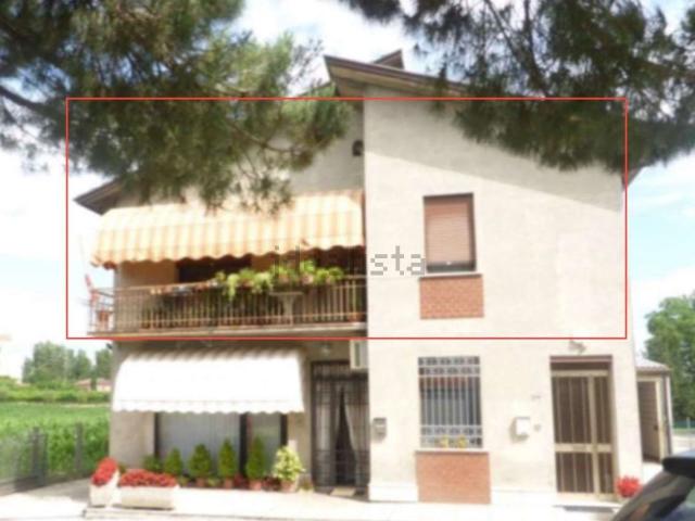 Appartamento in vendita di 214 m² in Via Luppia Alberi