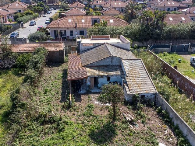 Appartamento in vendita di 214 m² in Via Margi
