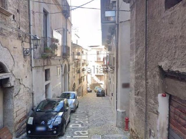 Appartamento in vendita di 214 m² in Via Padolisi