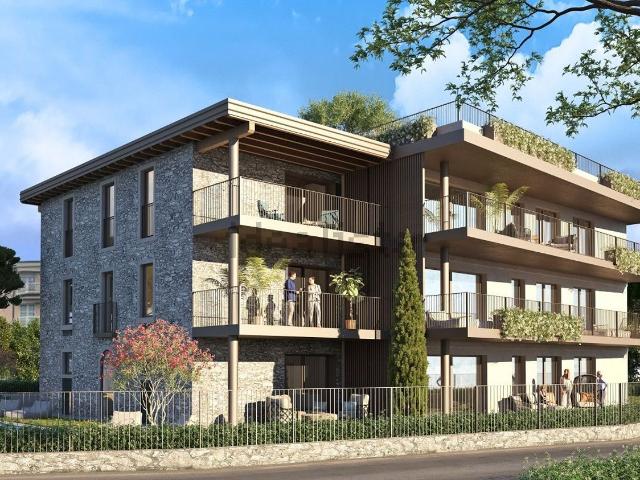 Appartamento in vendita di 214 m² in Via Tita Secchi