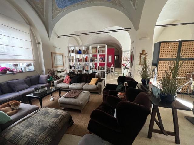 Appartamento in vendita di 214 m² in Piazza Giacomo Matteotti, 50053