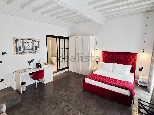 Appartamento in vendita di 214 m² in Piazza del Duomo, 1