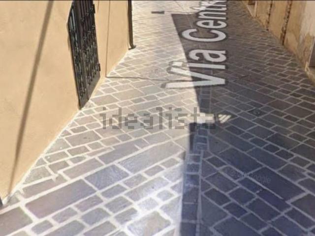 Appartamento in vendita di 215 m² in Via Centrale