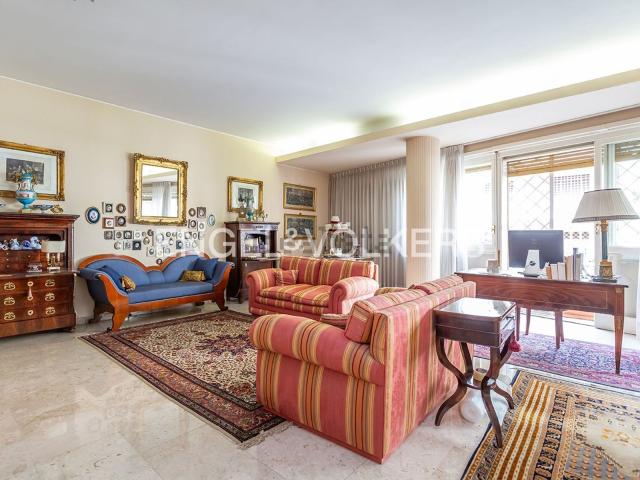 Appartamento in vendita di 215 m² in Via Archimede