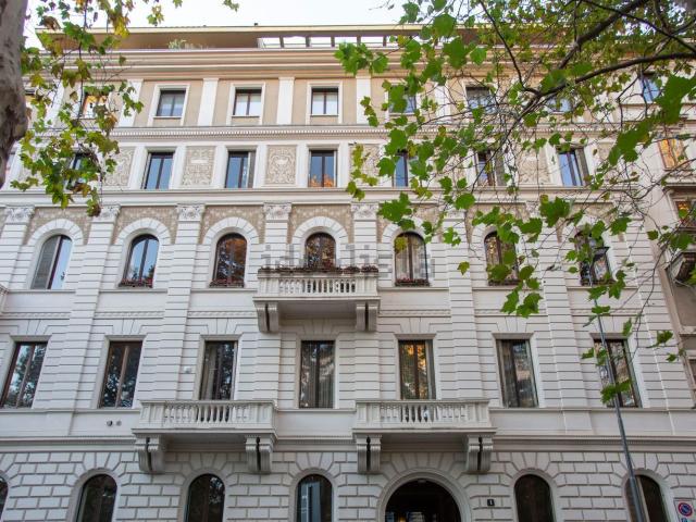 Appartamento in vendita di 215 m² in Via Giovanni Battista Morgagni