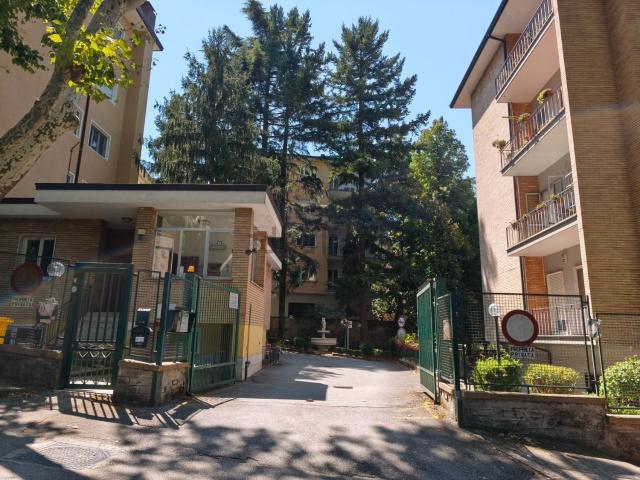 Appartamento in vendita di 215 m² in Via dei Due Principati
