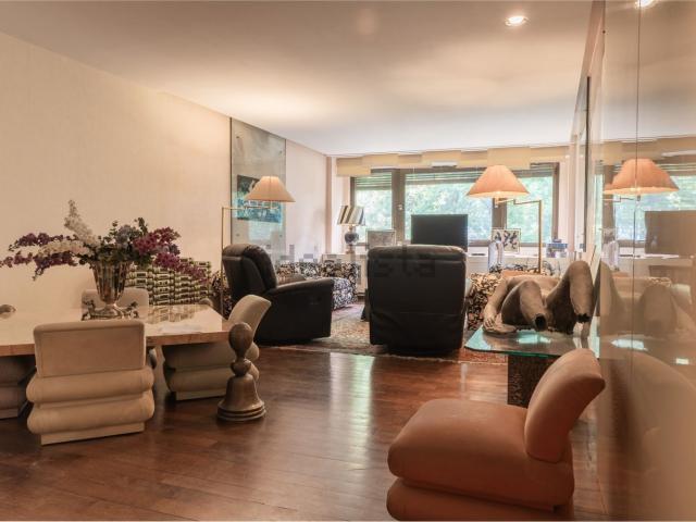 Appartamento in vendita di 215 m² in Via della Camilluccia, 647