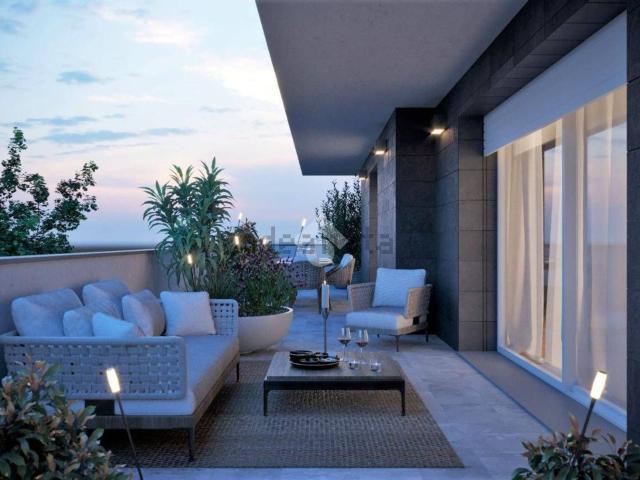 Appartamento in vendita di 215 m² in Via Ottavio Munerati