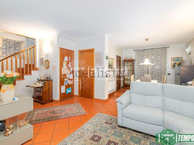 Appartamento in vendita di 215 m² in Via Manara Luciano, 37