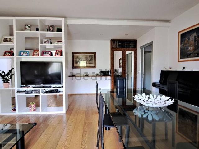 Appartamento in vendita di 215 m² in Via mare Adriatico, 100