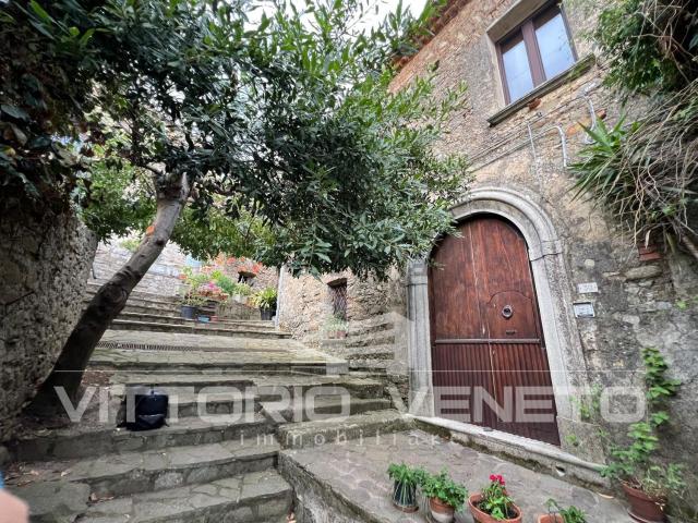 Appartamento in vendita di 215 m² in Via Nicotera, 17