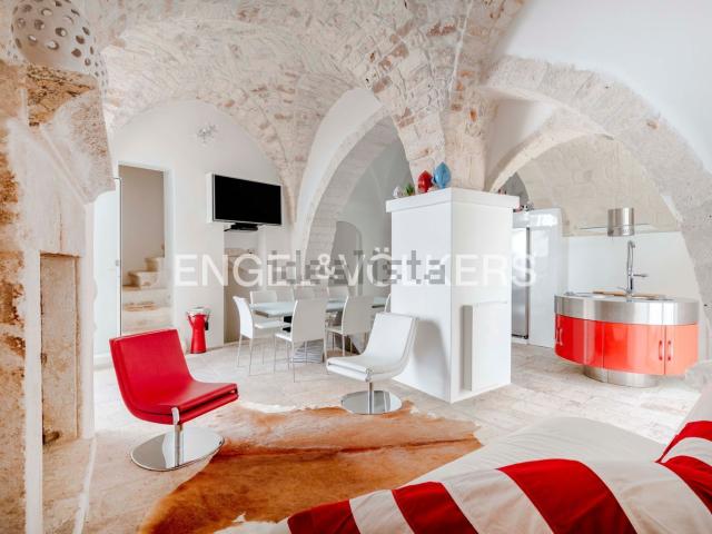 Appartamento in vendita di 215 m² in Via Pompeo Patrelli