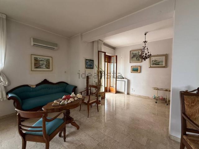 Appartamento in vendita di 215 m² in Viale Virgilio, 59