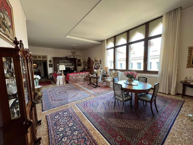 Appartamento in vendita di 215 m² in Fondamenta San Severo