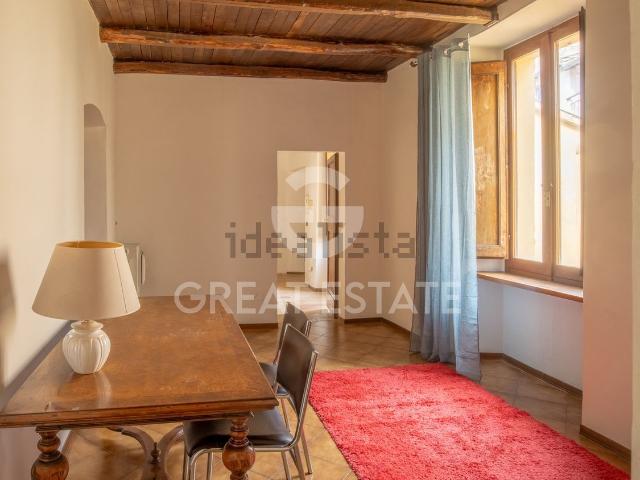 Appartamento in vendita di 215 m² in Strada di Collerisana