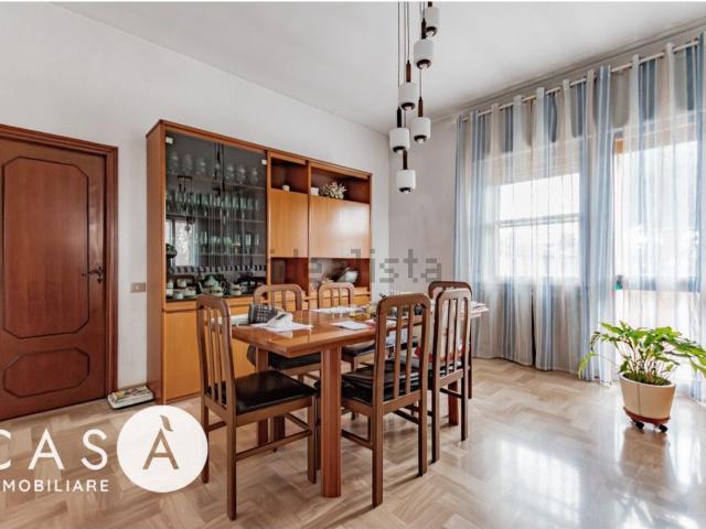 Appartamento in vendita di 216 m²