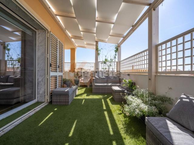 Appartamento in vendita di 216 m² in Via Carrabuffas, 51