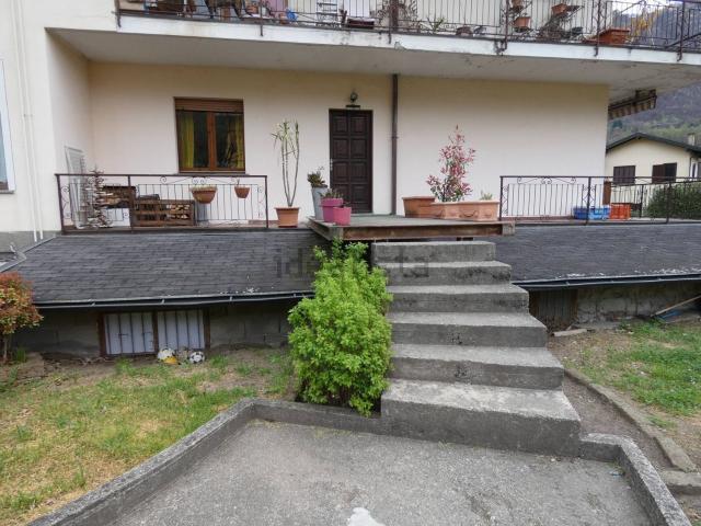 Appartamento in vendita di 216 m² in Via Bertone Bruno, 36
