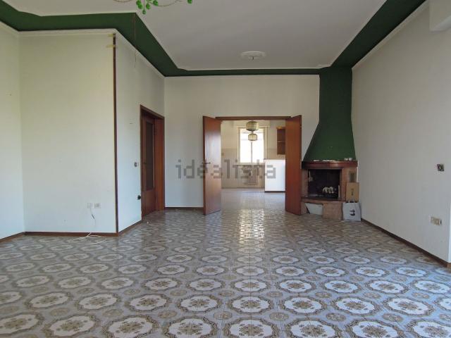 Appartamento in vendita di 216 m² in Via John Fitzgerald Kennedy, 65