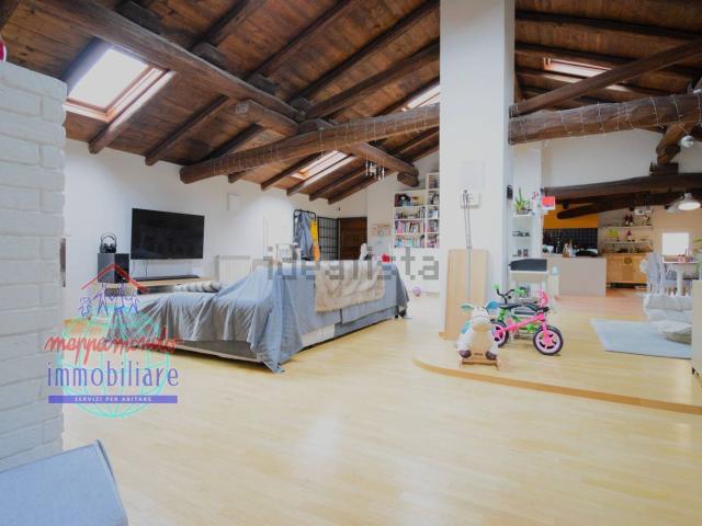Appartamento in vendita di 216 m² in Via Saletto, 94