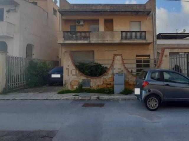 Appartamento in vendita di 216 m² in Via San Bach