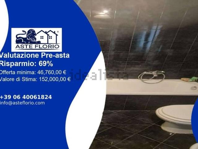 Appartamento in vendita di 216 m² in Contrada Girola di Fermo