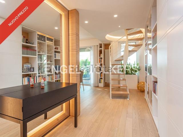 Appartamento in vendita di 217 m² in Via Calcutta