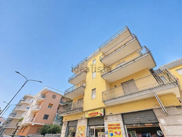 Appartamento in vendita di 217 m² in Via Aldo Moro