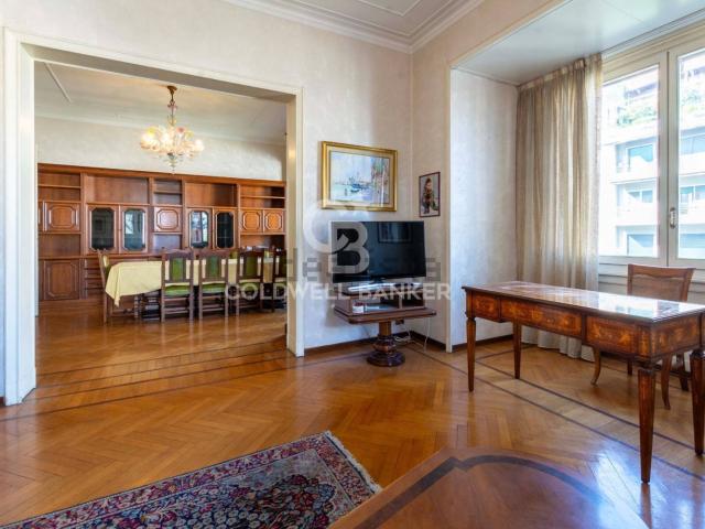 Appartamento in vendita di 217 m² in Via Giovanni Battista Pergolesi, 7