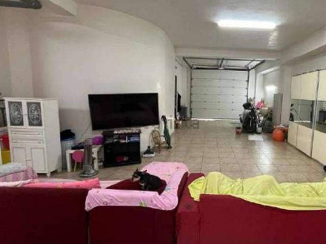 Appartamento in vendita di 217 m² in Via Paolo Castelli