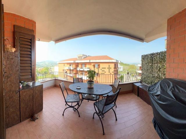 Appartamento in vendita di 217 m² in Via Pio IX, 87