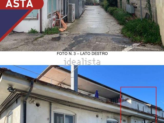 Appartamento in vendita di 217 m² in Via Valcesano, 128