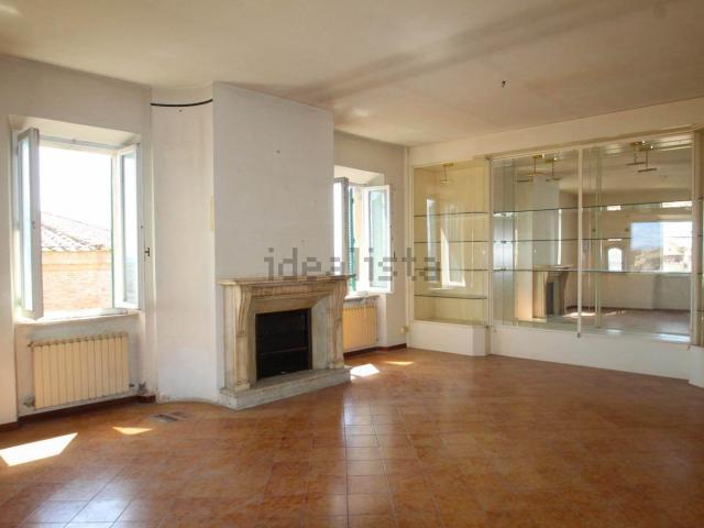 Appartamento in vendita di 218 m²