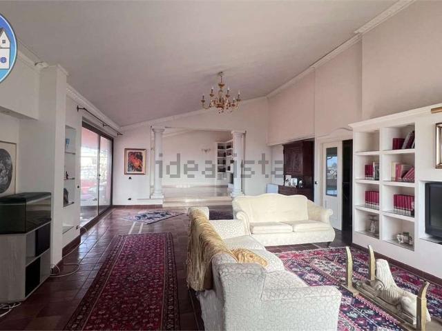 Appartamento in vendita di 218 m²
