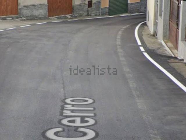 Appartamento in vendita di 218 m² in Via Cerro, 40