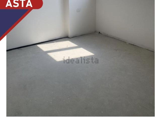 Appartamento in vendita di 218 m² in Via Giovanni Pascoli
