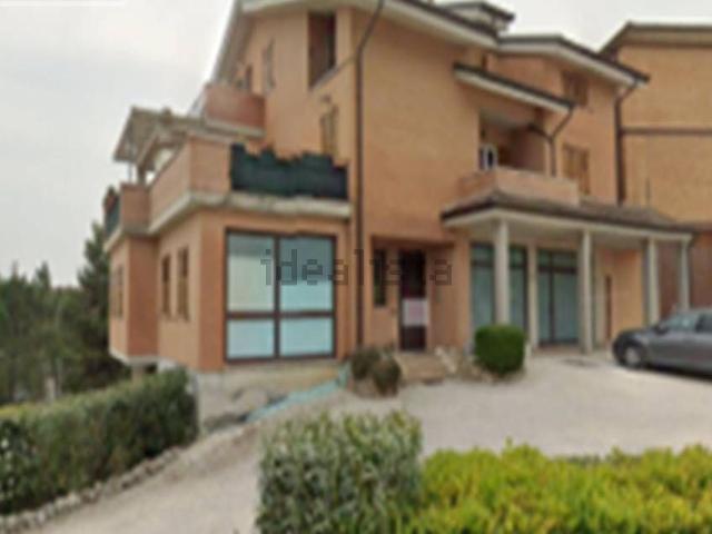 Appartamento in vendita di 218 m² in Via Italia