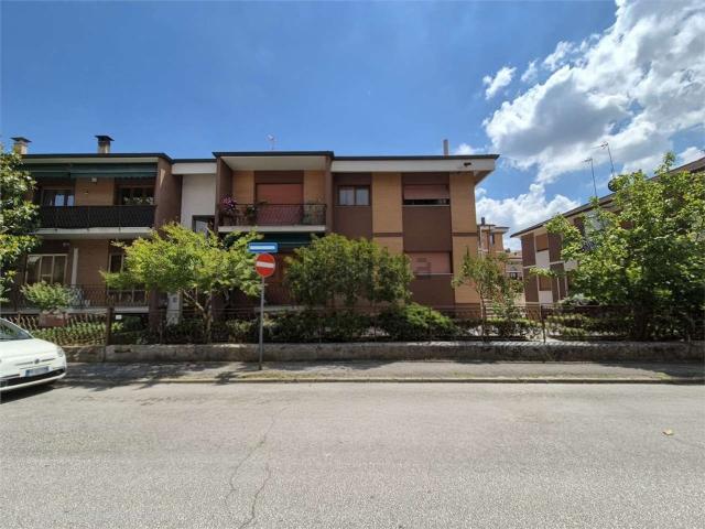 Appartamento in vendita di 218 m² in Via Sant&apos Antonio da Padova, 11
