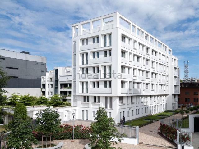 Appartamento in vendita di 218 m² in Via Privata Flumendosa, 22