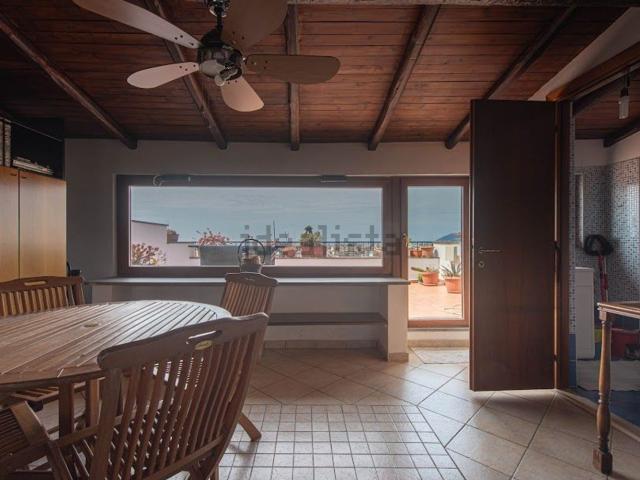 Appartamento in vendita di 218 m² in Via Villa Franca, 1