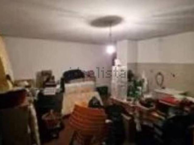 Appartamento in vendita di 219 m² in Via Alcide De Gasperi, 6