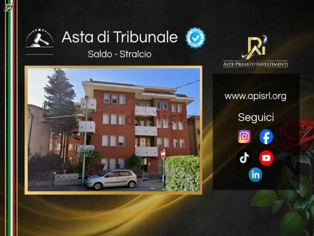 Appartamento in vendita di 219 m² in Via Alcide De Gasperi, 6