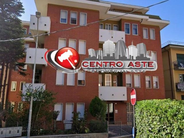 Appartamento in vendita di 219 m² in Via Alcide De Gasperi