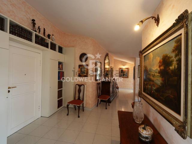 Appartamento in vendita di 219 m² in Via Vito Forleo, 25