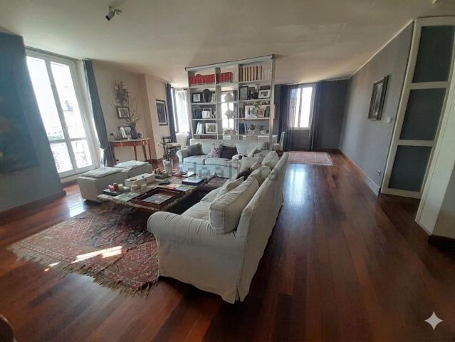 Appartamento in vendita di 219 m² in Piazza della Motta