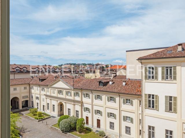 Appartamento in vendita di 220 m² in Via Corte D&apos Appello