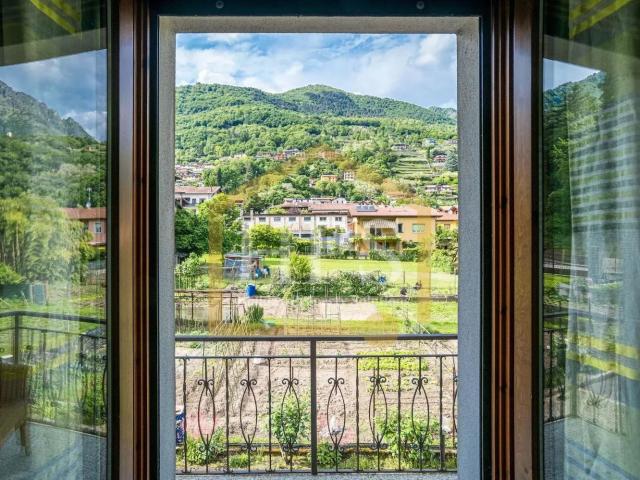 Appartamento in vendita di 220 m² in Via Caravaggio, 15